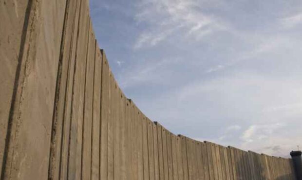 ساخت دیوار ۴۰ کیلومتری در شمال کرانه باختری