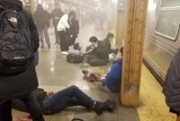 تیراندازی شدید در مترو «بروکلین» نیویورک/ شمار زیادی زخمی شدند