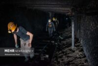 تلاش برای نجات کارگران محبوس در معدن ارزوئیه ادامه دارد