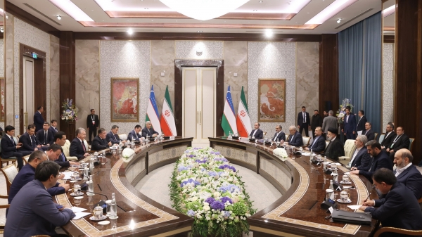 آیت‌الله رئیسی: حجم تبادلات تجاری تهران و تاشکند در گام اول می‌تواند ۳ تا ۴ برابر شود/ میرضیایف: ایران ازبکستان در آغاز یک راه بزرگ و طولانی قرار دارند