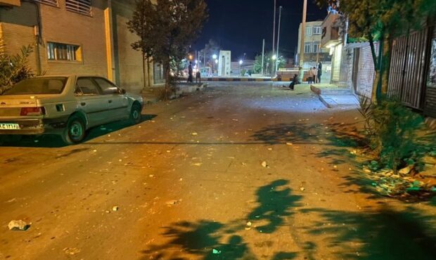 ادامه تجمع‌ در کرمان با حمله به سه آمبولانس/رییس اورژانس: هدف قراردادن حوزه سلامت سئوال برانگیز است
