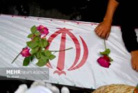 کرمان، پیکر شهید مدافع امنیت زاهدان را درآغوش کشید