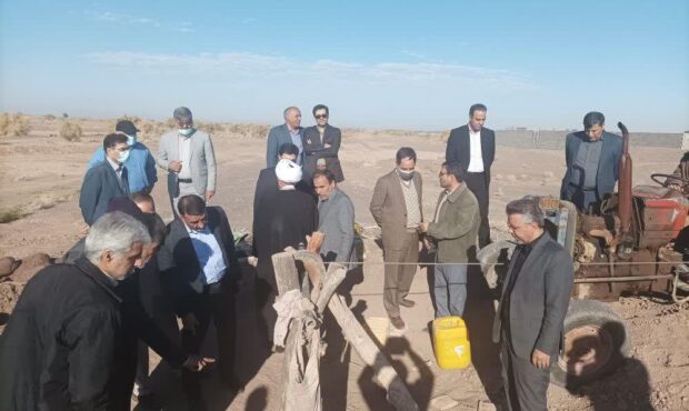 بازدید  نماینده مردم در مجلس شورای اسلامی از قنوات آسیب دیده شهرستان رفسنجان