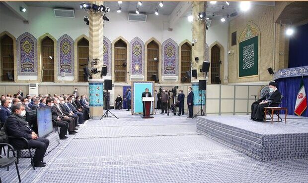 رهبر انقلاب اسلامی: با رشد اقتصادی باید جایگاه ایران را در منطقه و جهان حفظ کنیم
