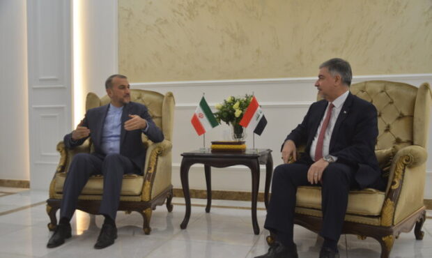 وزیر امور خارجه: از بازگشت عراق به نقش طبیعی خود خرسندیم/ادامه مشورت ها در بغداد