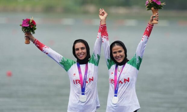 اولین مدال ورزش ایران به دست آمد/ بانوان قایقران نقره‌ای شدند