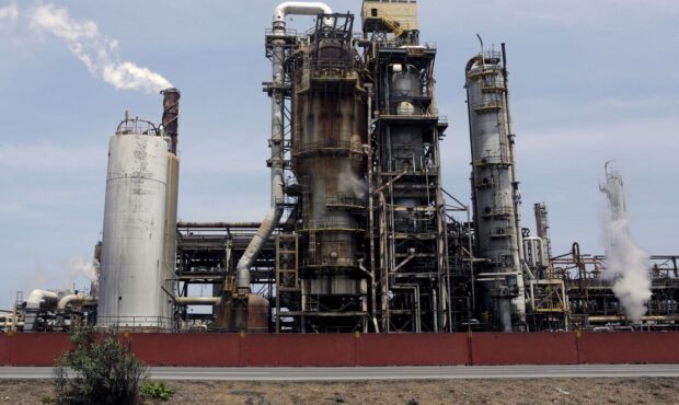 فرصت‌های ایران از تعلیق ۶ ماهه تحریم نفتی ونزوئلا