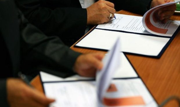 برنامه اجرایی همکاری میان ایران و عمان در حوزه آموزش فنی و حرفهای امضا شد برنامه اجرایی همکاری میان ایران و عمان در حوزه آموزش فنی و حرفهای امضا شد