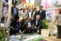ادای احترام وزیر کار به مقام شهید حاج قاسم سلیمانی