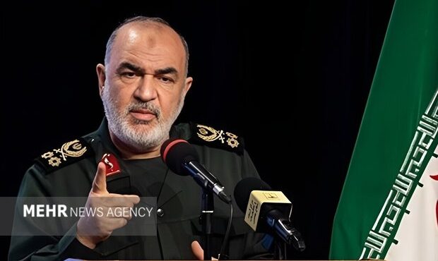سردار سلامی: آماده رویارویی با هر سناریویی هستیم سردار سلامی: آماده رویارویی با هر سناریویی هستیم