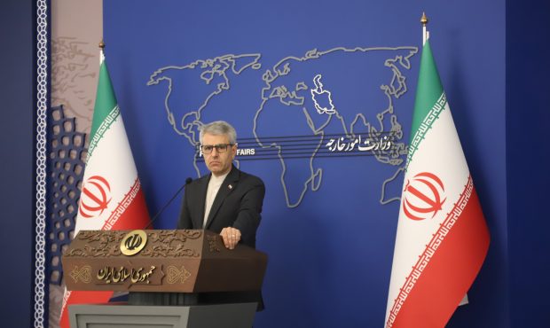 واکنش سخنگوی وزارت خارجه به فرمایش رهبر انقلاب خطاب به مداح برای خواندن سرود «ای ایران» در مراسم عزاداری حسینیه امام خمینی (ره) واکنش سخنگوی وزارت خارجه به فرمایش رهبر انقلاب خطاب به مداح برای خواندن سرود «ای ایران» در مراسم عزاداری حسینیه امام خمینی (ره)