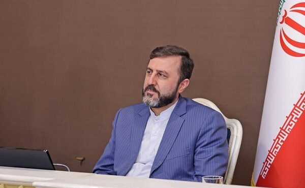 غریب آبادی: ادعای فریب نیروهای ایرانی در میز مذاکره نادرست است غریب آبادی: ادعای فریب نیروهای ایرانی در میز مذاکره نادرست است