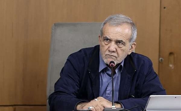 رئیس جمهور: طرحهای توسعه صنایع نزدیک خلیج فارس در اولویت قرار گیرد رئیس جمهور: طرحهای توسعه صنایع نزدیک خلیج فارس در اولویت قرار گیرد