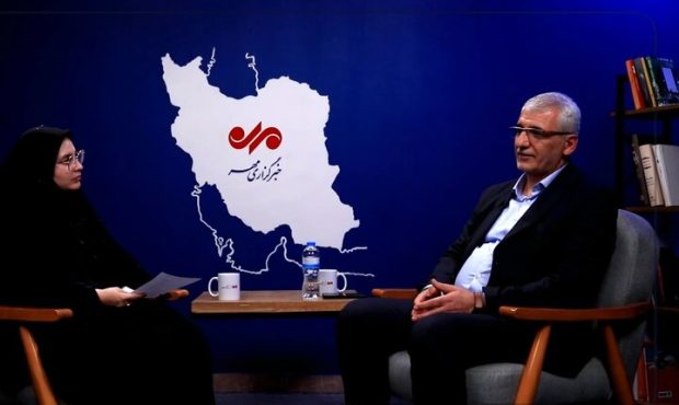 انبارهای پر، قفسههای خالی؛ معمای کمبود دارو در ایران انبارهای پر، قفسههای خالی؛ معمای کمبود دارو در ایران