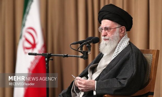 رهبر انقلاب: روحیه کار و تلاش را بر حالت «نه جنگ نه صلح» غلبه بدهیم رهبر انقلاب: روحیه کار و تلاش را بر حالت «نه جنگ نه صلح» غلبه بدهیم