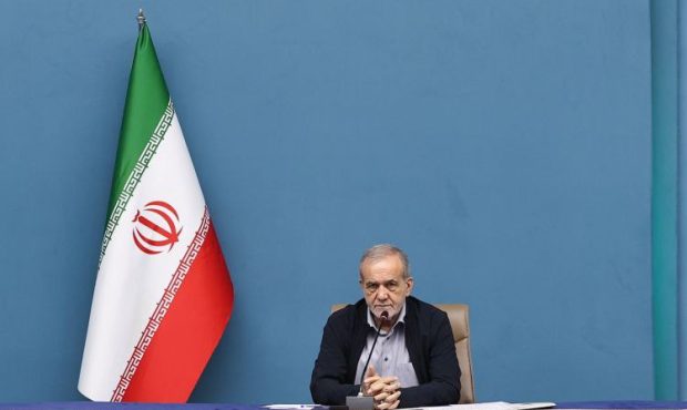 کشورهای اسلامی باید همچون اعضای یک پیکر واحد در مسیر صلح و برادری گام بردارند کشورهای اسلامی باید همچون اعضای یک پیکر واحد در مسیر صلح و برادری گام بردارند