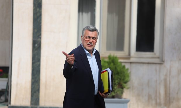 وضعیت بیماری‌های تنفسی در حد نُرم فصل است/ ارز دارو هیچ تغییری نکرده است