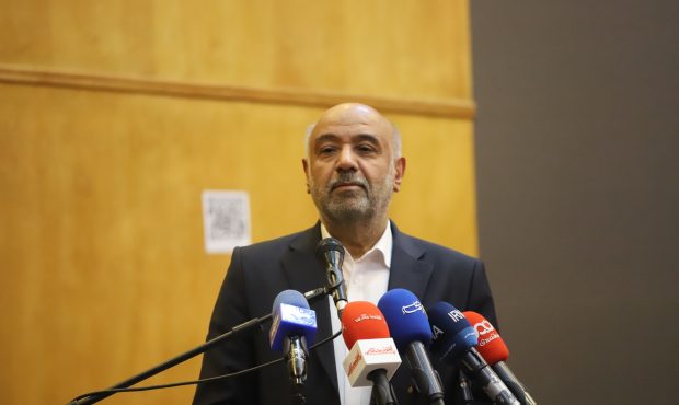 با هرگونه تمرکزگرایی سر ناسازگاری داریم با هرگونه تمرکزگرایی سر ناسازگاری داریم