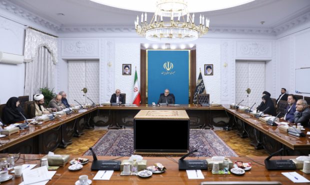 نباید در برابر ایجاد فضای رقابت سازنده در عرصه آموزش مقاومت کرد نباید در برابر ایجاد فضای رقابت سازنده در عرصه آموزش مقاومت کرد