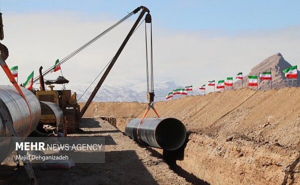 مهر تمام شد و آب خلیج فارس به کرمان نرسید؛ وعدهای که اجرا نشد مهر تمام شد و آب خلیج فارس به کرمان نرسید؛ وعدهای که اجرا نشد