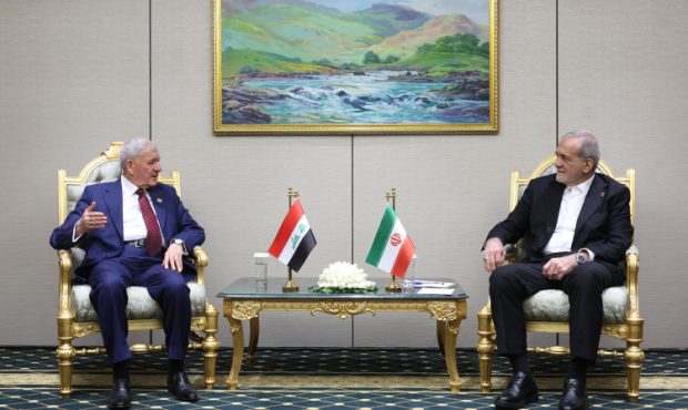 رئیس جمهور عراق: ایران مهمترین همسایه است و امنیت ما بهم گره خورده است رئیس جمهور عراق: ایران مهمترین همسایه است و امنیت ما بهم گره خورده است