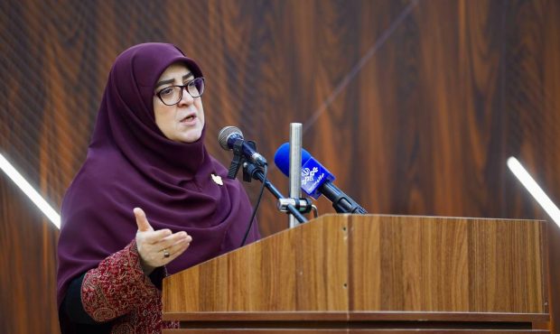 زنان در لایه‌های مدیریتی به‌عنوان یک نماد نقش‌آفرینی می‌کنند