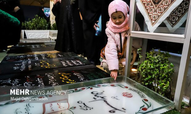 تدارک برنامههای فرهنگی و هنری برای سالگرد سردار شهید سلیمانی درکرمان تدارک برنامههای فرهنگی و هنری برای سالگرد سردار شهید سلیمانی درکرمان