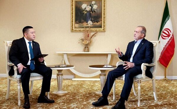 پزشکیان: کشورهای حاشیه دریای خزر برای پایداری تجارت تعامل داشته باشند پزشکیان: کشورهای حاشیه دریای خزر برای پایداری تجارت تعامل داشته باشند