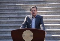 هدف اصلی من ایجاد ثبات اقتصادی است/ به توسعه بازار سرمایه کمک می‌کنم/ با ناترازی بانک‌ها به شدت برخورد خواهم کرد