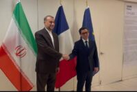 دیدار و گفت‌وگوی وزرای امور خارجه ایران و فرانسه
