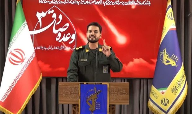 سرهنگ تاجیک: به آسمان سرزمینهای اشغالی تسلط کامل یافتهایم سرهنگ تاجیک: به آسمان سرزمینهای اشغالی تسلط کامل یافتهایم