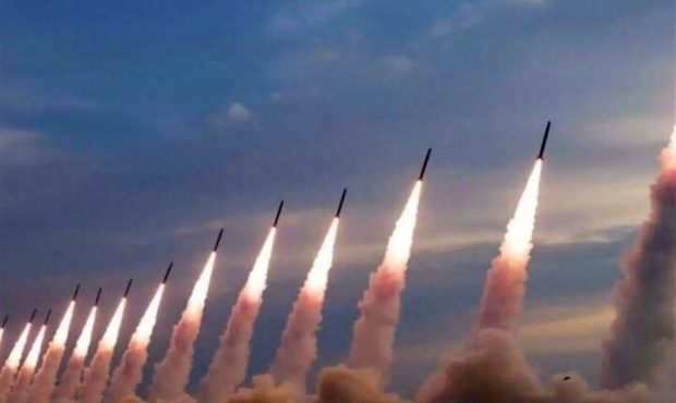وطن! زمانهی جنگ است… پهلوانی کن وطن! زمانهی جنگ است… پهلوانی کن