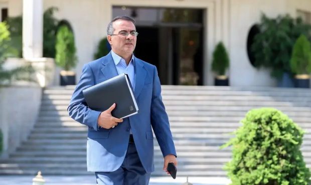 فعلاً تغییری در ساعات اداری نداریم فعلاً تغییری در ساعات اداری نداریم