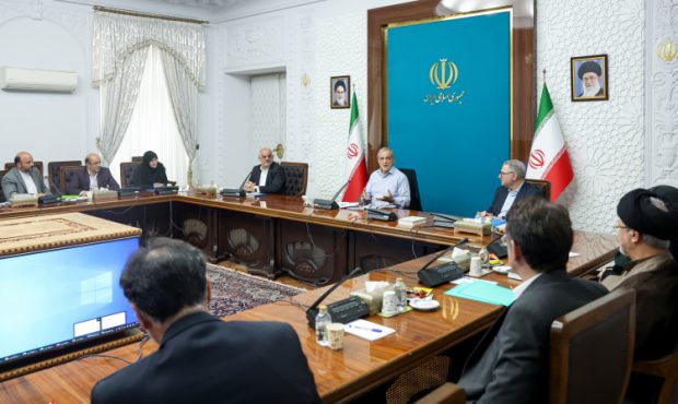 اولویت در ارتقای کیفیت آموزشی، بهره‌مند شدن دانش‌آموزان نیازمند از آن است