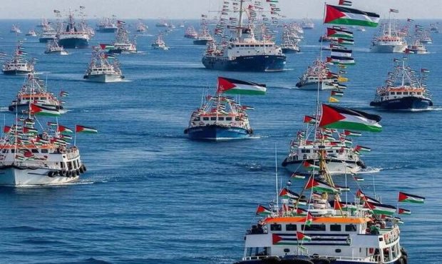 رژیم صهیونیستی ۱۳ کشتی ناوگان الصمود را تصرف کرد