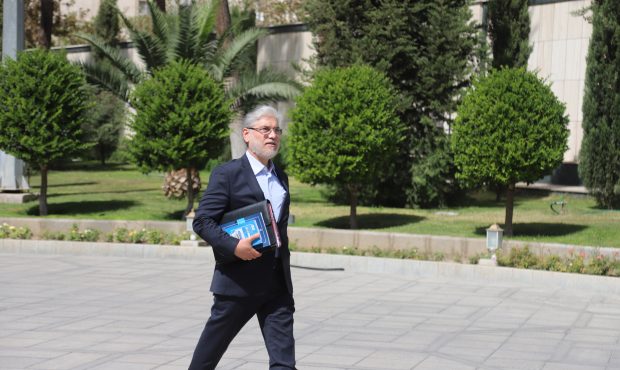 برنامهریزی برای بازگشت نخبگان مهاجر و کاهش عوامل مهاجرت برنامهریزی برای بازگشت نخبگان مهاجر و کاهش عوامل مهاجرت