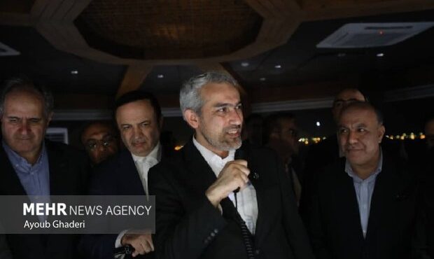 هدفگذاری ۱۰۰ میلیارد دلاری برای جذب سرمایهگذاری در کشور هدفگذاری ۱۰۰ میلیارد دلاری برای جذب سرمایهگذاری در کشور