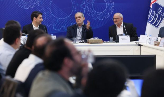 ساختار آموزش کشور را متحول خواهیم کرد تا پایه‌های استقرار اقتصاد دانش‌بنیان تقویت شود