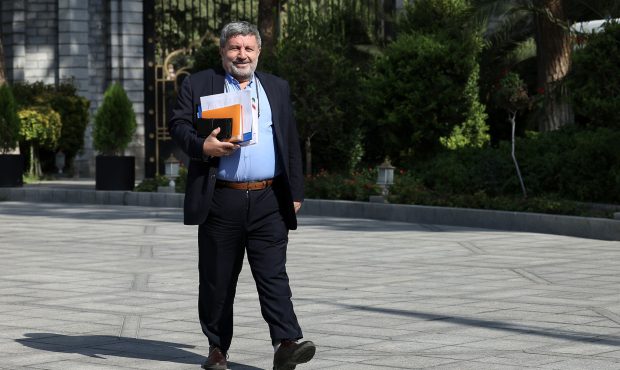 توضیحات الیاس حضرتی در مورد انتصاب معاون جدید رئیس جمهور توضیحات الیاس حضرتی در مورد انتصاب معاون جدید رئیس جمهور