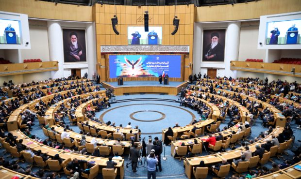 با تکیه بر اراده و پشتکار افراد دارای معلولیت و همه مردم ایران ایستاده‌ایم تا ایران را هر چه بهتر بسازیم