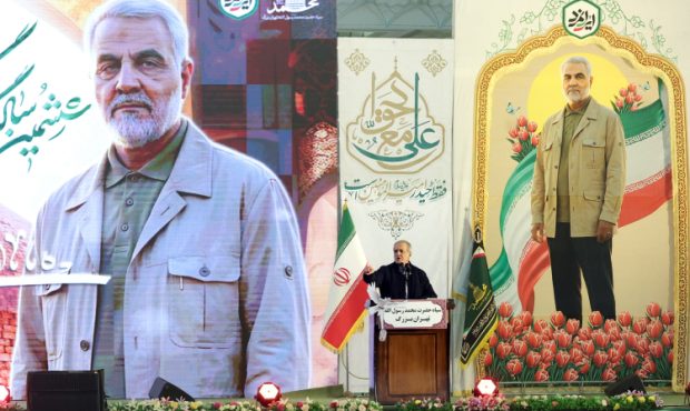 راه شهید سلیمانی مسیر حقطلبی، دفاع از مظلوم و ایستادگی در برابر ظلم است راه شهید سلیمانی مسیر حقطلبی، دفاع از مظلوم و ایستادگی در برابر ظلم است